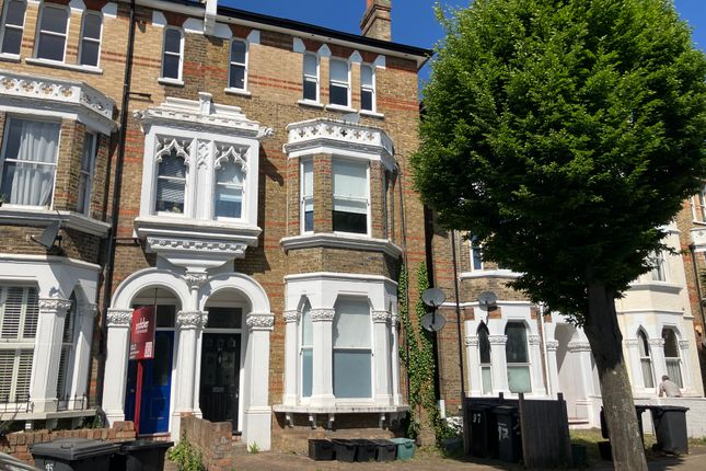 1.Exterior.Jpg
