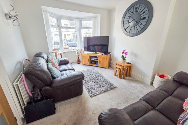 15, Station Road, Hengoed photo 2