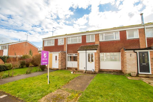 3-bed house on 8, Chiltern Walk, Reading, £375,000