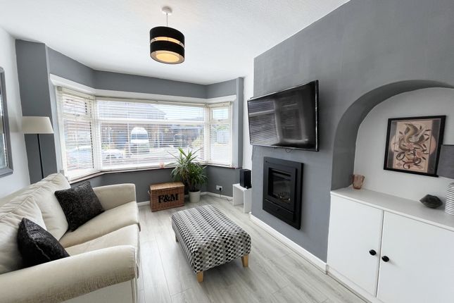 25, Crofton Avenue, Bispham photo 2