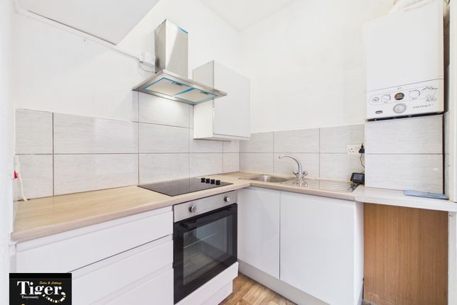 Ground Floor, 10, Harley Road, Blackpool photo 4