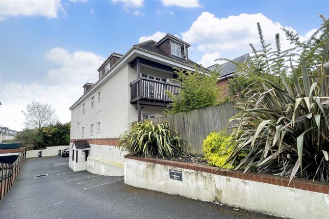 Flat for sale in Cambridge Road, Westbourne, Bournemouth