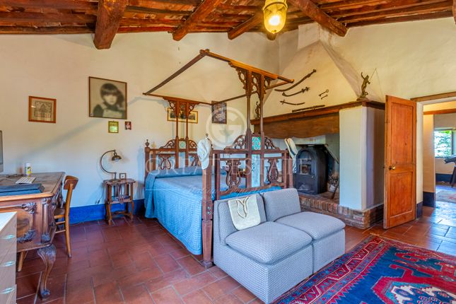 Villa for sale in Chiusi, Siena, Tuscany