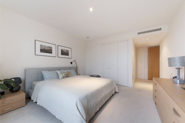Flat to rent in Belgrave Court, 36 Westferry Circus, London