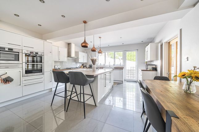 4, Grovelands Road, Purley photo 2