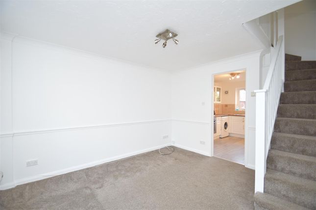 45, Columbus Gardens, Northwood photo 2