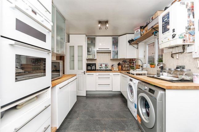 17, Sandford Road, Pontefract photo 4