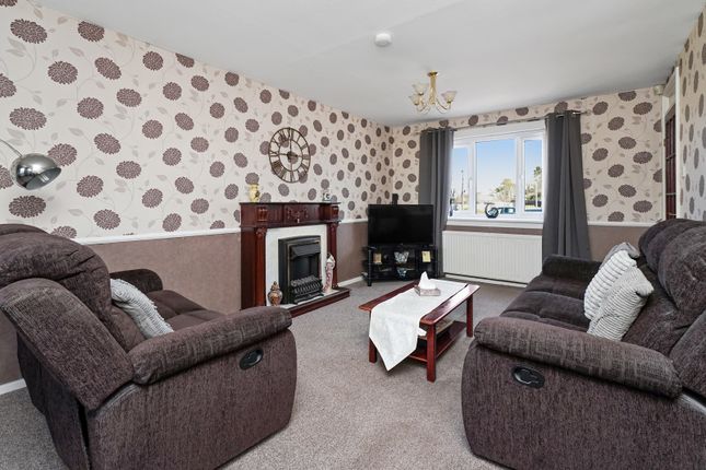 47, Burghlee Crescent, Loanhead photo 4