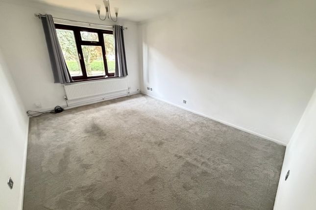 6, Chaldon Close, Wolverhampton photo 2