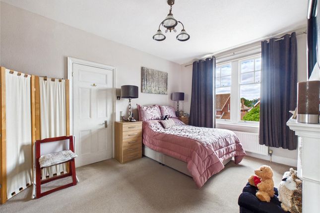 Flat 5, Haselmere, 21, Victoria Road, Suffolk photo 4