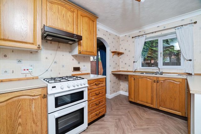 12, Goldgarth, Grimsby photo 4