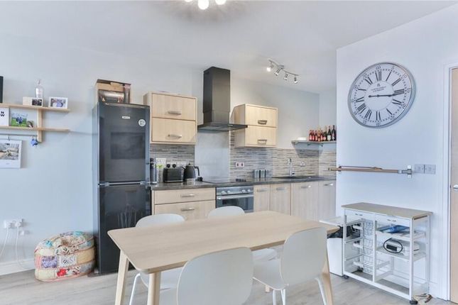 Flat 8, 27, George Place, Plymouth photo 4