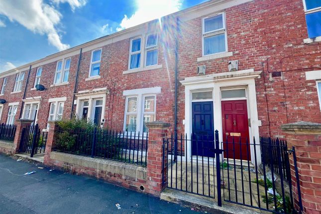 Thumbnail Flat for sale in Rawling Road, Bensham, Gateshead