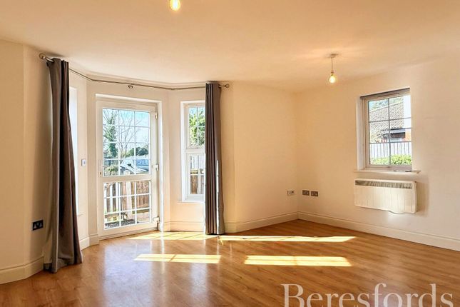 Flat 2,, Madel Court, Rainham photo 3