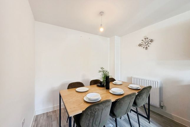 1, Binyon Gardens, Hitchin photo 4