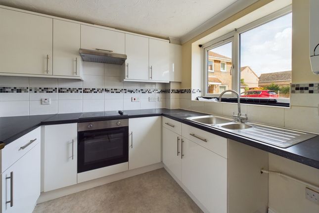 22 Speedwell Close, Thetford photo 3