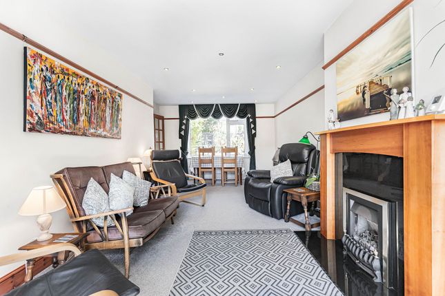 5 Stamford Close, Potters Bar photo 4