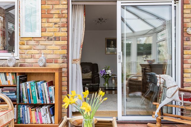 2, The Glebe, Cumnor photo 4