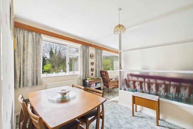 5 Lady Flatts Road, Wirksworth, Matlock photo 4