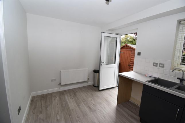 30, Pebble Island Way, Leamington Spa photo 4