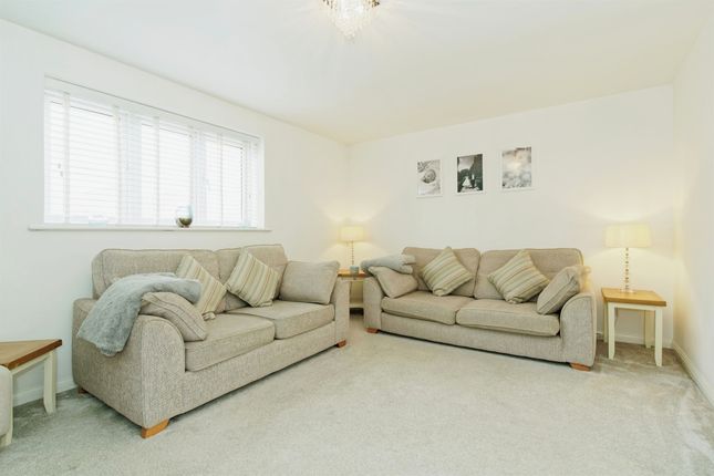 Town house for sale in Breeze Meadow, Faversham