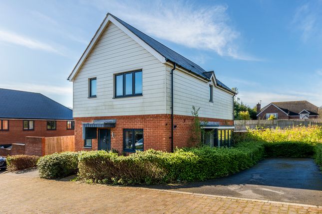 Detached house for sale in Vantage Copse, Bursledon