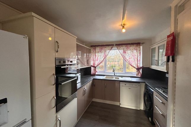 82, Birmingham photo 3