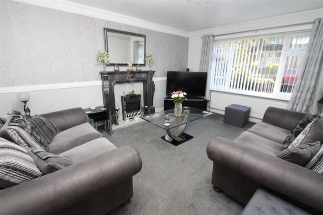 25, The Grove, Bradford photo 2