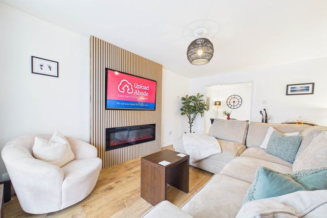 14, Haig Drive, Glasgow photo 2