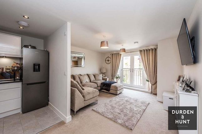 5 Hills House Keen Avenue, Buntingford photo 4
