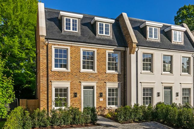 Town house for sale in Langham Place, Winchester