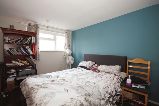 Flat for sale in Fallow Hill, Leamington Spa