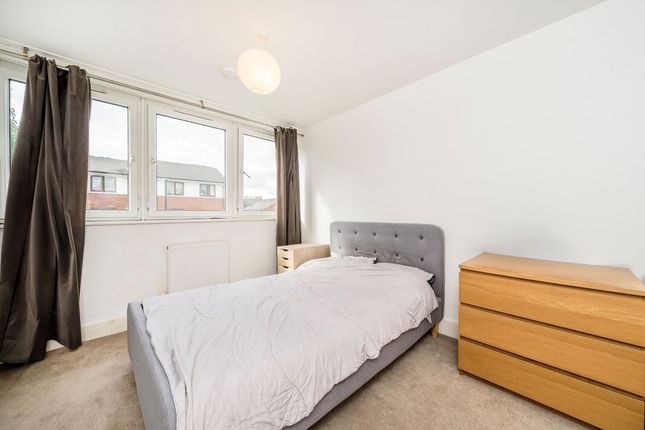 79, St. Helena Road, London photo 4