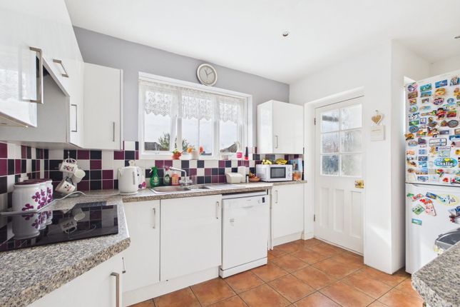 34, Plantation Way, Worthing photo 4