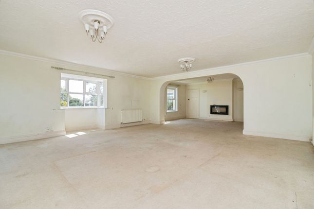 Grove House,, Totnes Road, Newton Abbot photo 4