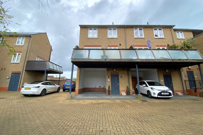 Thumbnail Town house for sale in Cannon Street, Deal