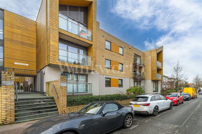 Flat for sale in Granville Road, London