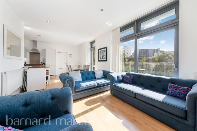 Unit E, The Crescent, 2, Seager Place, London photo 2