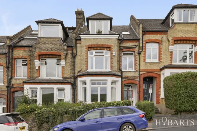 Top-Floor One-Bed With Roof Terrace &amp; Reservoir Views