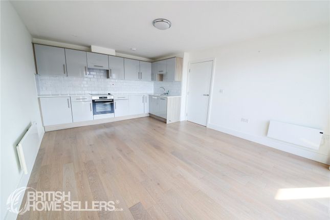 Flat 31, 152, Silbury Boulevard, Buckinghamshire photo 2