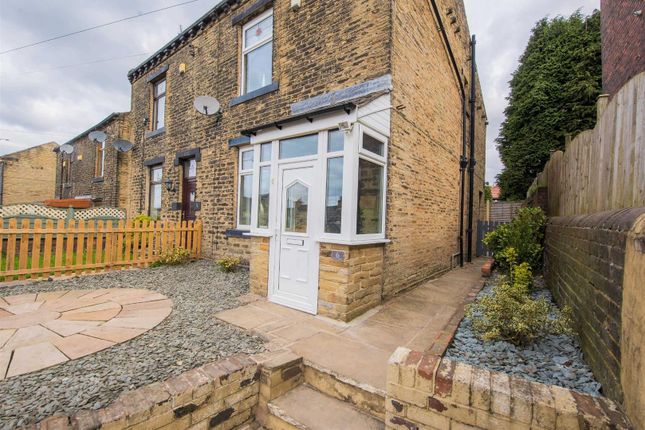 Terraced house to rent in Hind Street, Wyke, Bradford