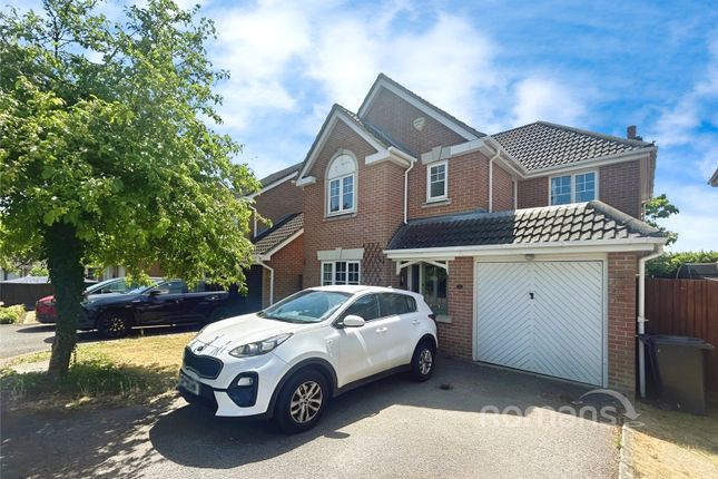 4-bed house on 45, Heynes Green, Berkshire, £2,500/mo