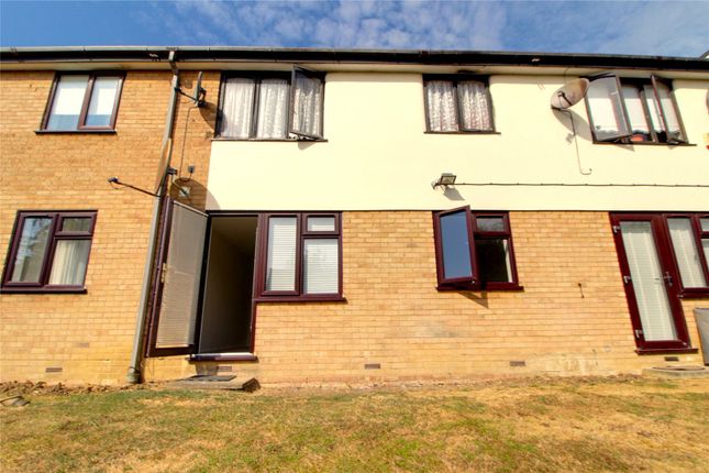 59, Perry Mead, Middlesex photo 4