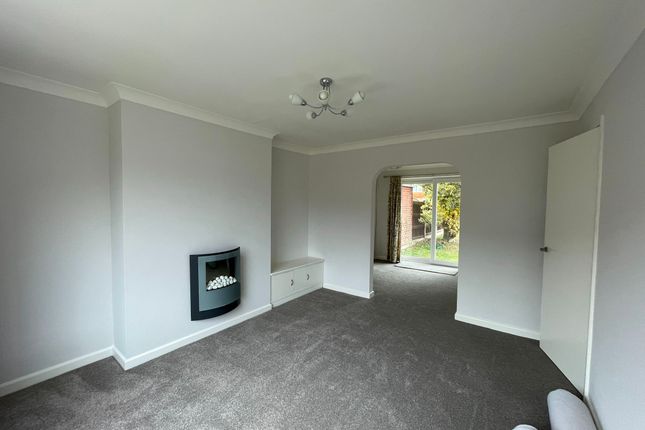 2 Avon Court, Doncaster photo 3