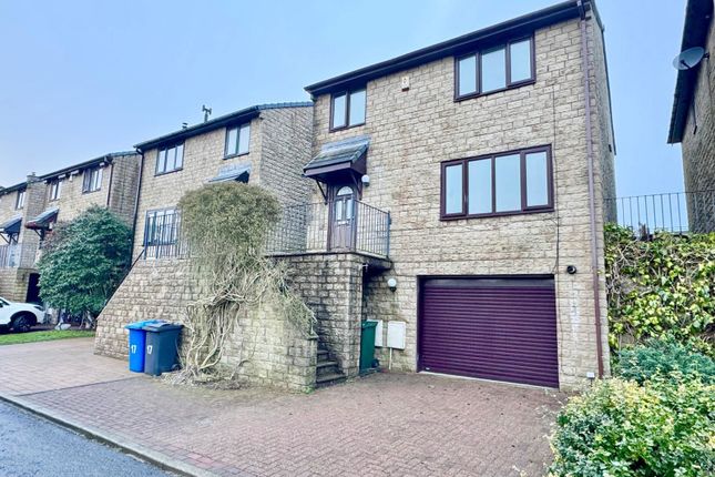 4-bed house on 15, Lower House Green, Rossendale, £275,000