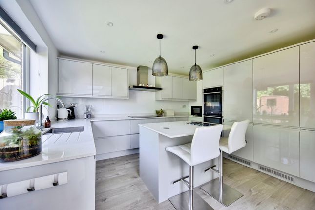 1, Torrington Close, Maidstone photo 4