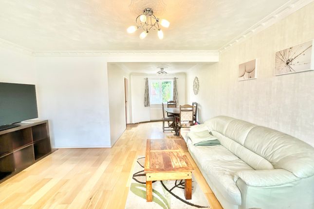 93 Ness Grove, Stoke-On-Trent photo 3