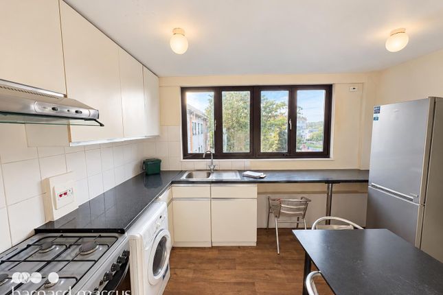 208, Summerwood Road, ISLEWORTH photo 2