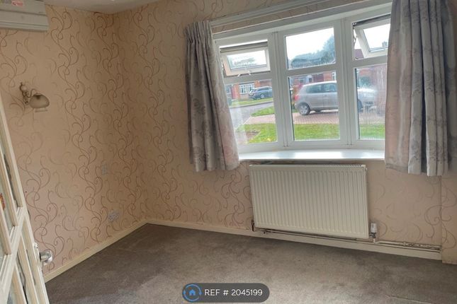 Bungalow to rent in Green Acres, Wolverhampton