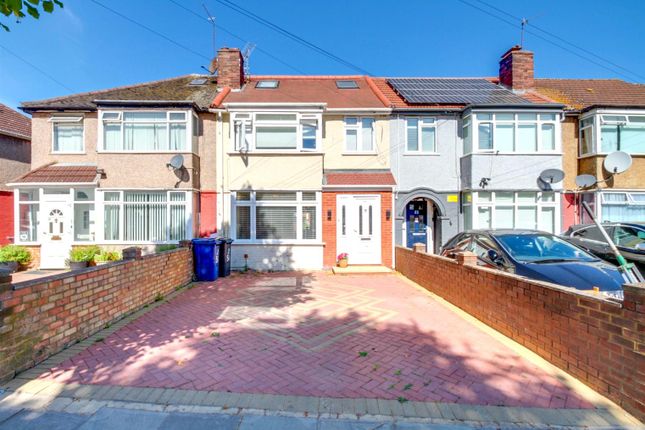 Thumbnail Property for sale in Upper Town Road, Greenford